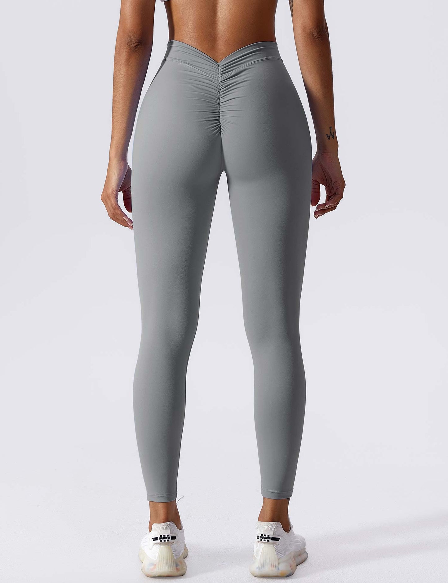 BrandlessFITS V-back Ruched Leggings