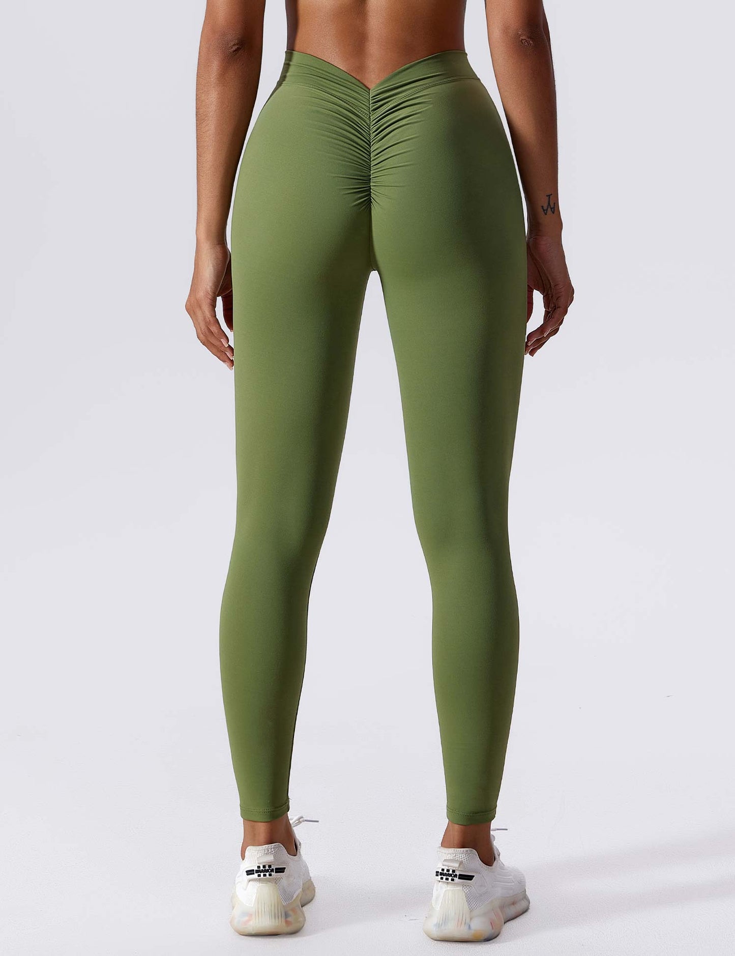 BrandlessFITS V-back Ruched Leggings